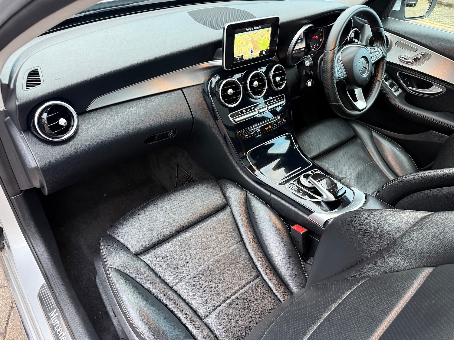 Used Mercedes-Benz C Class 2014 for sale - 76552104: Photo 28