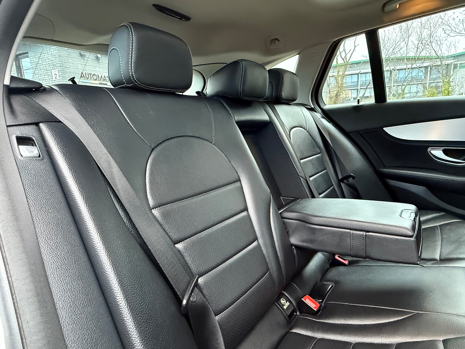 Used Mercedes-Benz C Class 2014 for sale - 76552104: Photo 30