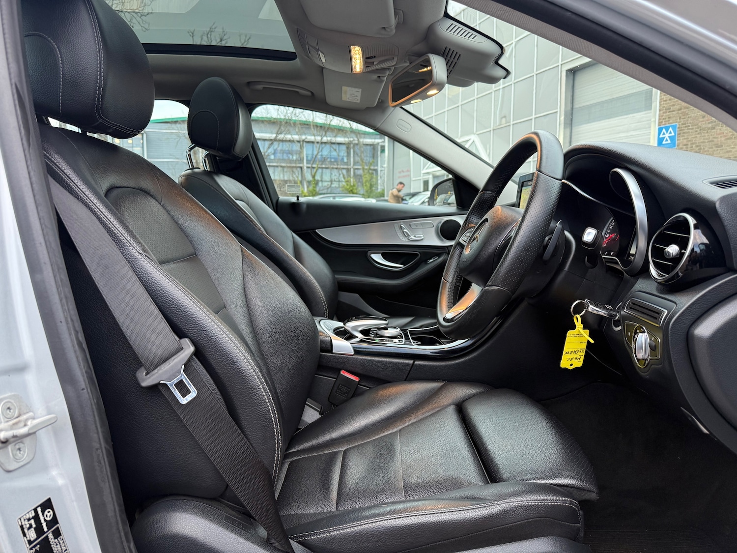 Used Mercedes-Benz C Class 2014 for sale - 76552104: Photo 33