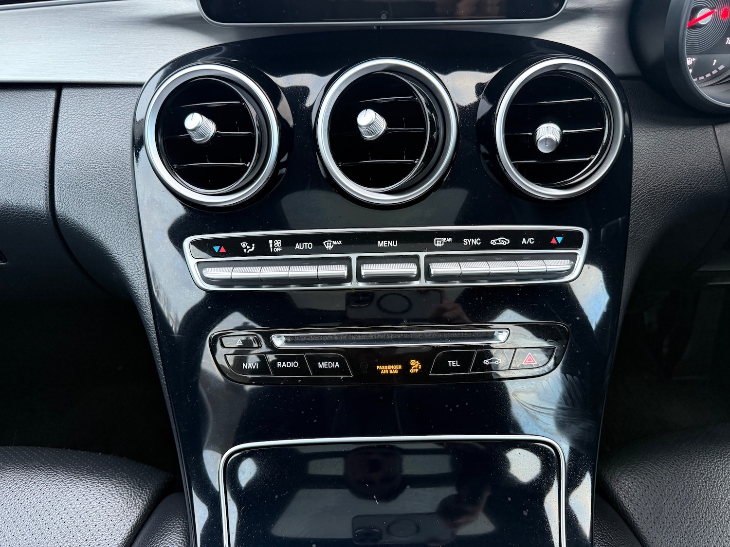 Used Mercedes-Benz C Class 2014 for sale - 76552104: Photo 36