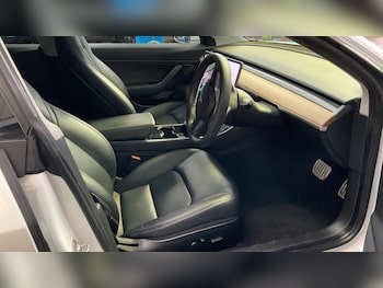 Used Tesla Model 3 2020 for sale - 76380222: Photo