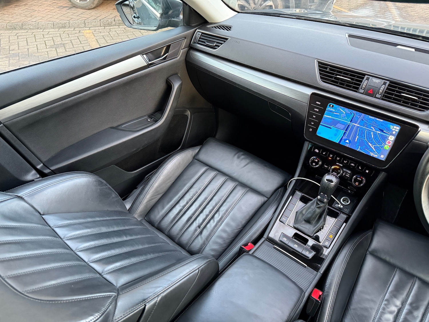 Used Skoda Superb 2017 for sale - 76362282: Photo 11