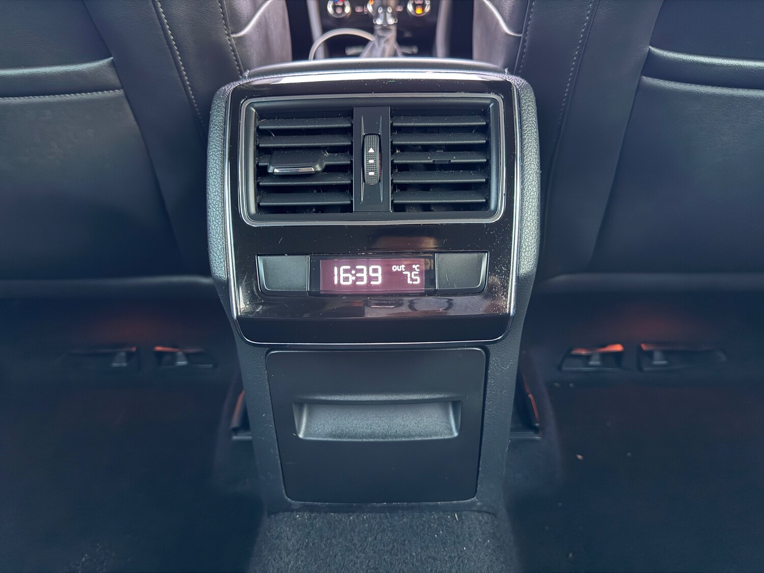 Used Skoda Superb 2017 for sale - 76362282: Photo 58