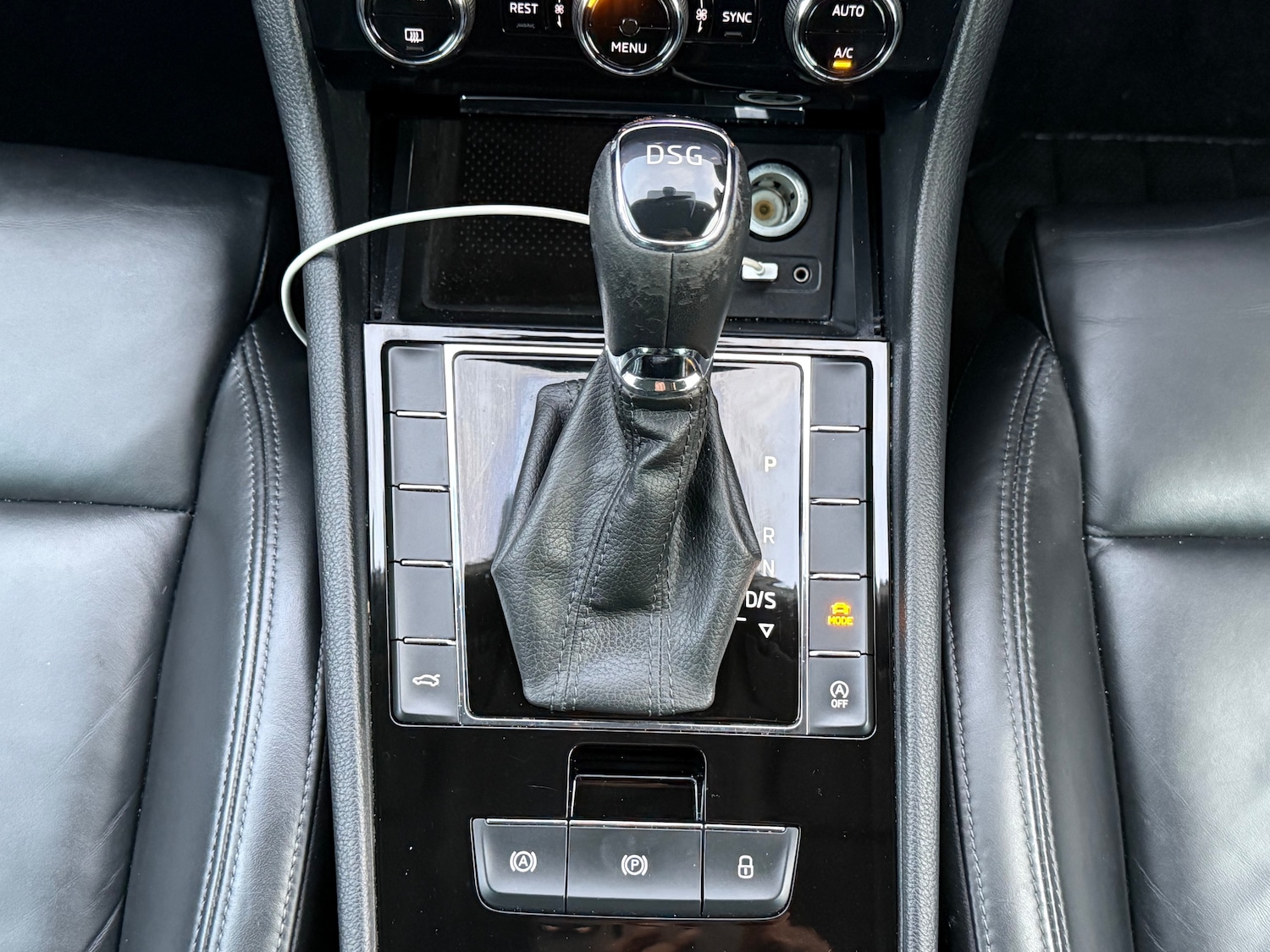 Used Skoda Superb 2017 for sale - 76362282: Photo 67