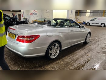 Used Mercedes-Benz E Class 2012 for sale - 79830144: Photo