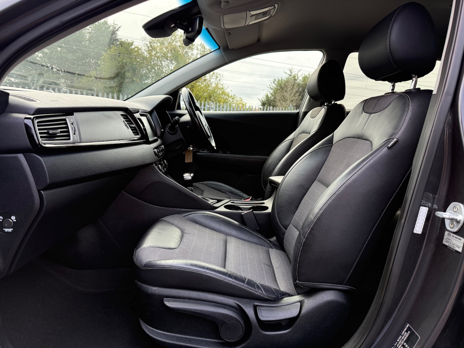 Used Kia Niro 2017 for sale - 75680134: Photo 14