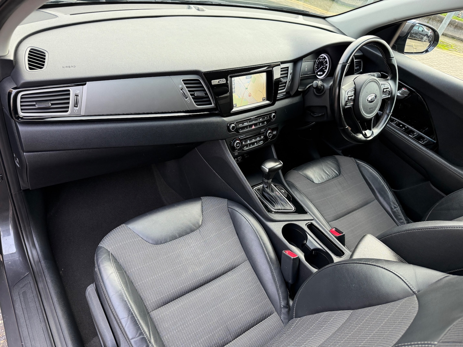 Used Kia Niro 2017 for sale - 75680134: Photo 15