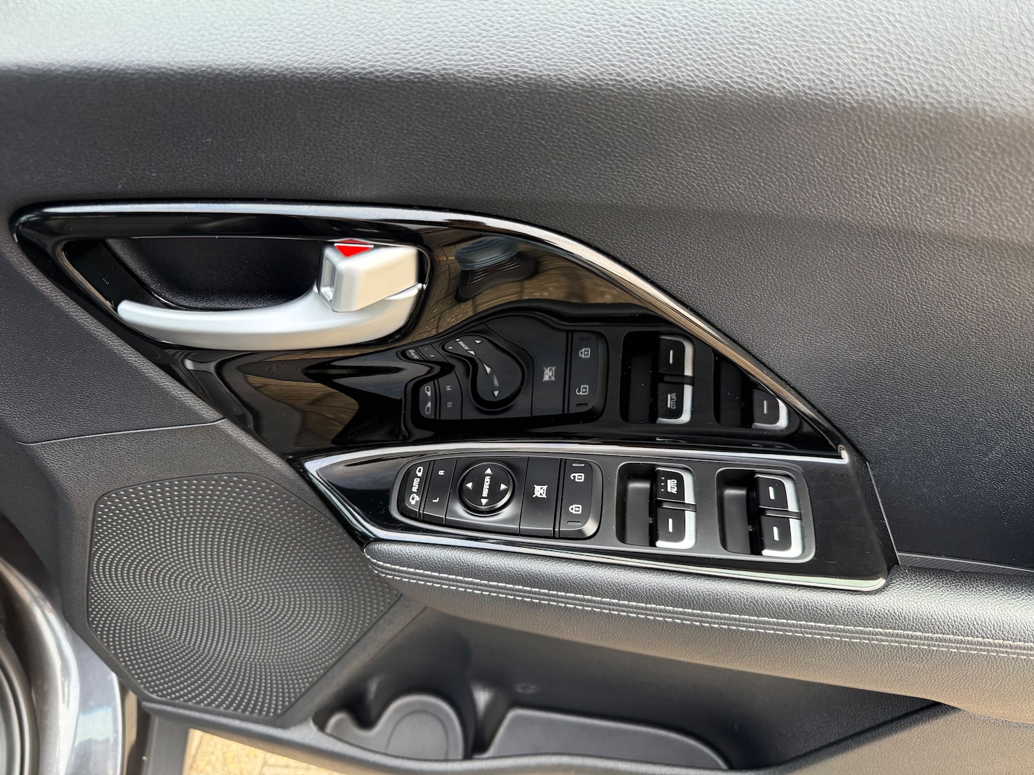 Used Kia Niro 2017 for sale - 75680134: Photo 30