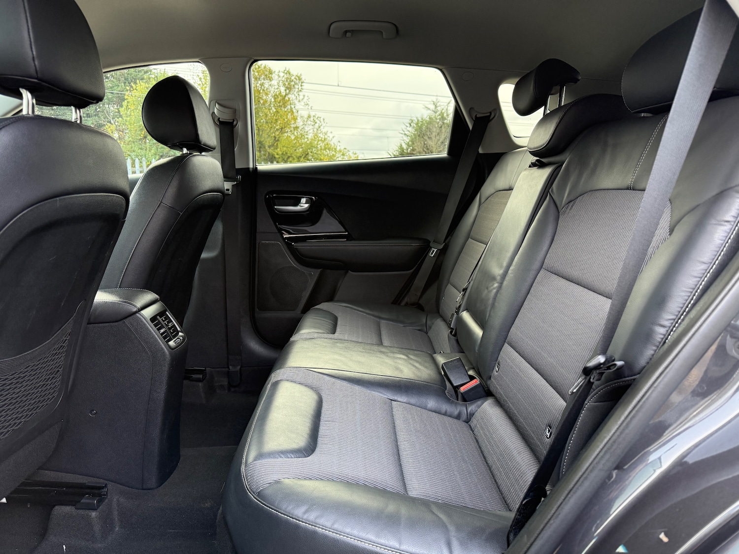 Used Kia Niro 2017 for sale - 75680134: Photo 52