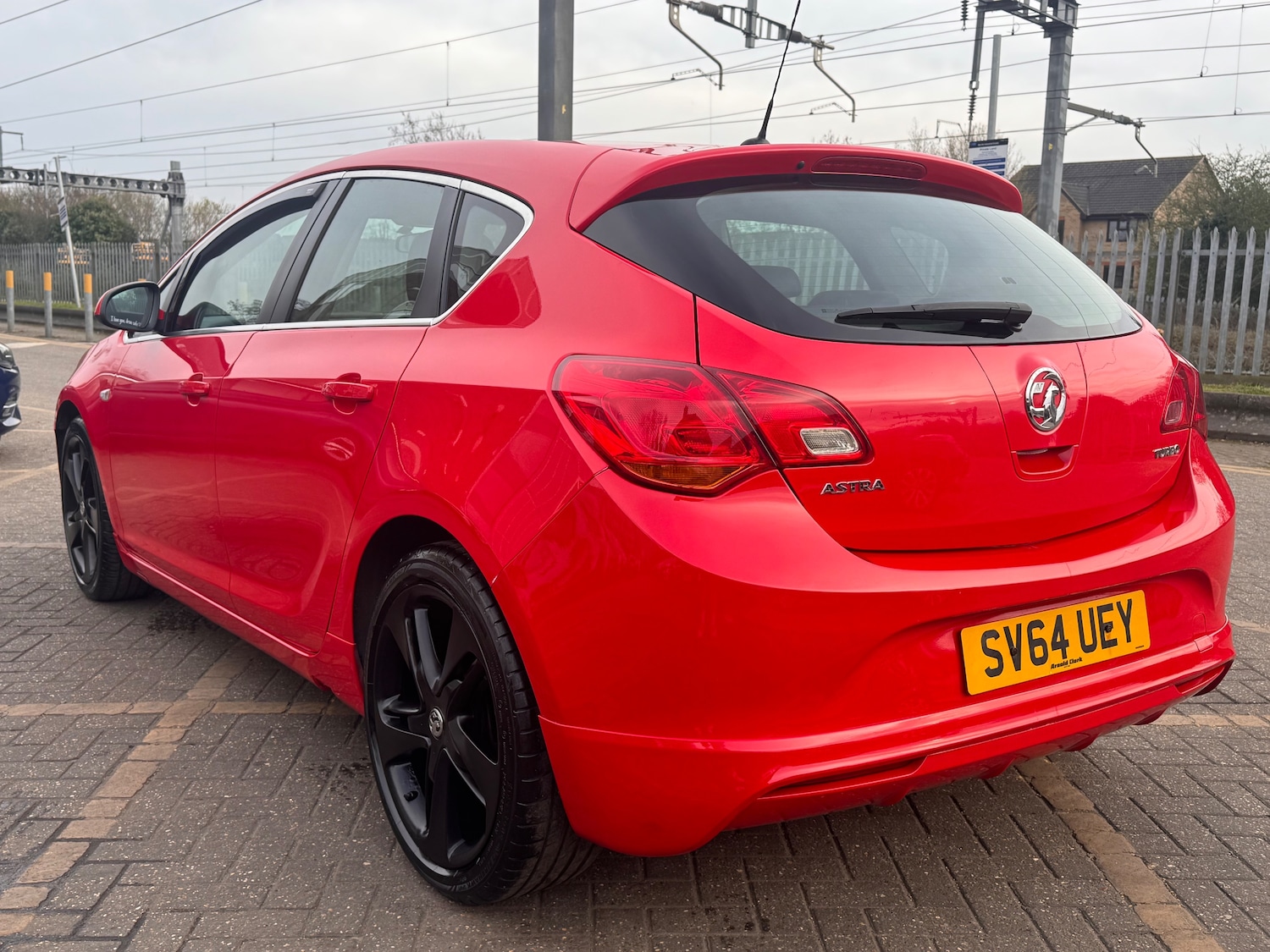 Used Vauxhall Astra 2014 for sale - 77061740: Photo 2