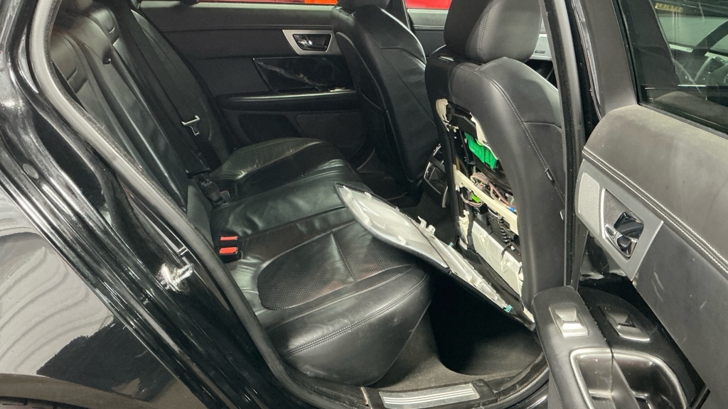 Used Jaguar XF 2013 for sale - 76552108: Photo 8