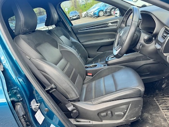 Used Renault Arkana 2023 for sale - 78016013: Photo