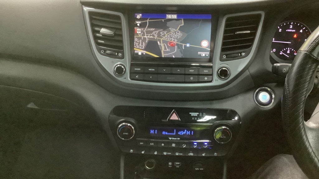 Used Hyundai TUCSON 2015 for sale - 77002042: Photo 6