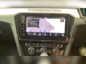 Used Volkswagen Passat 2018 for sale - 78802169: Photo