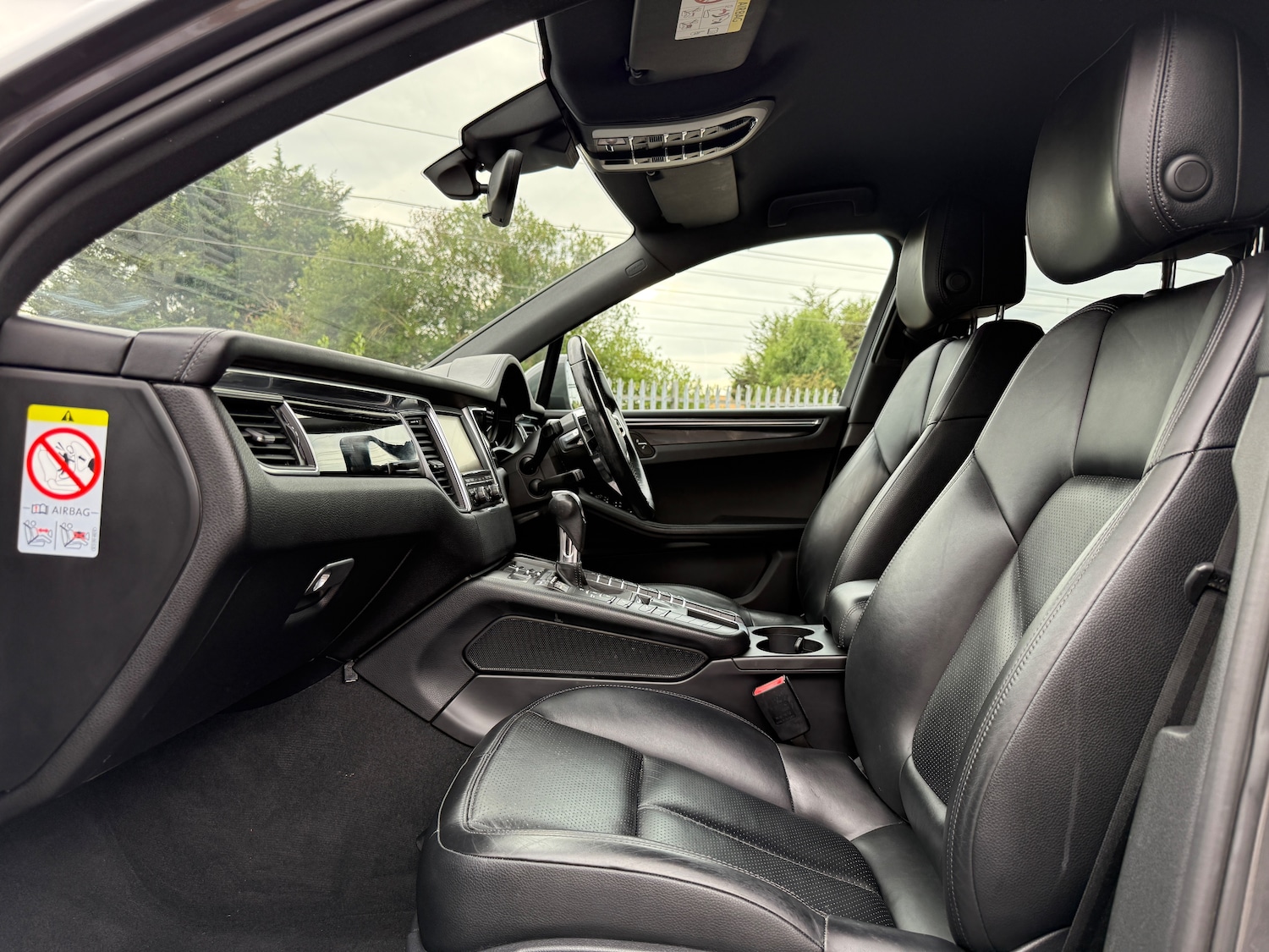 Used Porsche Macan 2015 for sale - 75608385: Photo 55