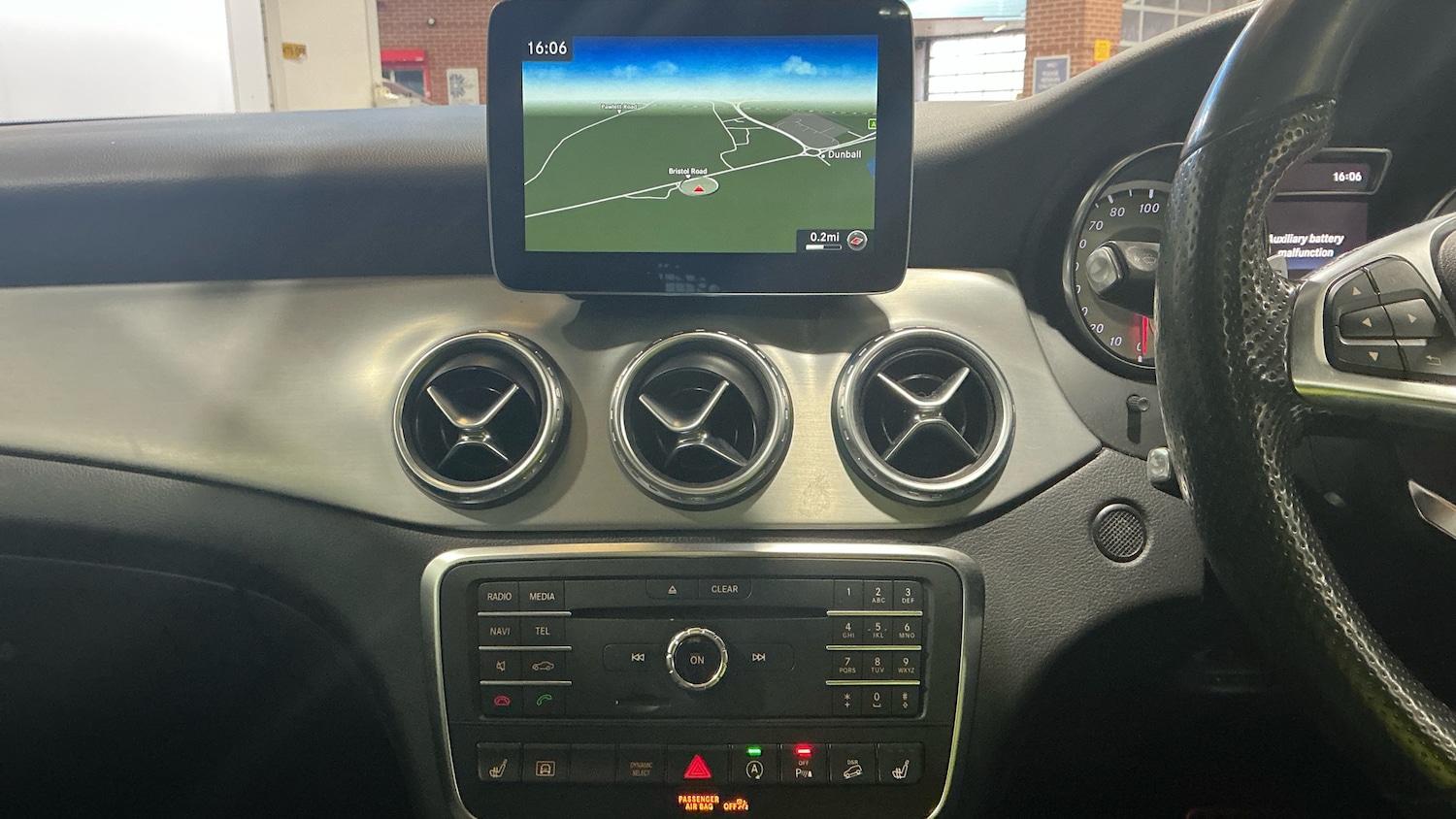 Used Mercedes-Benz GLA 2017 for sale - 77795216: Photo 4