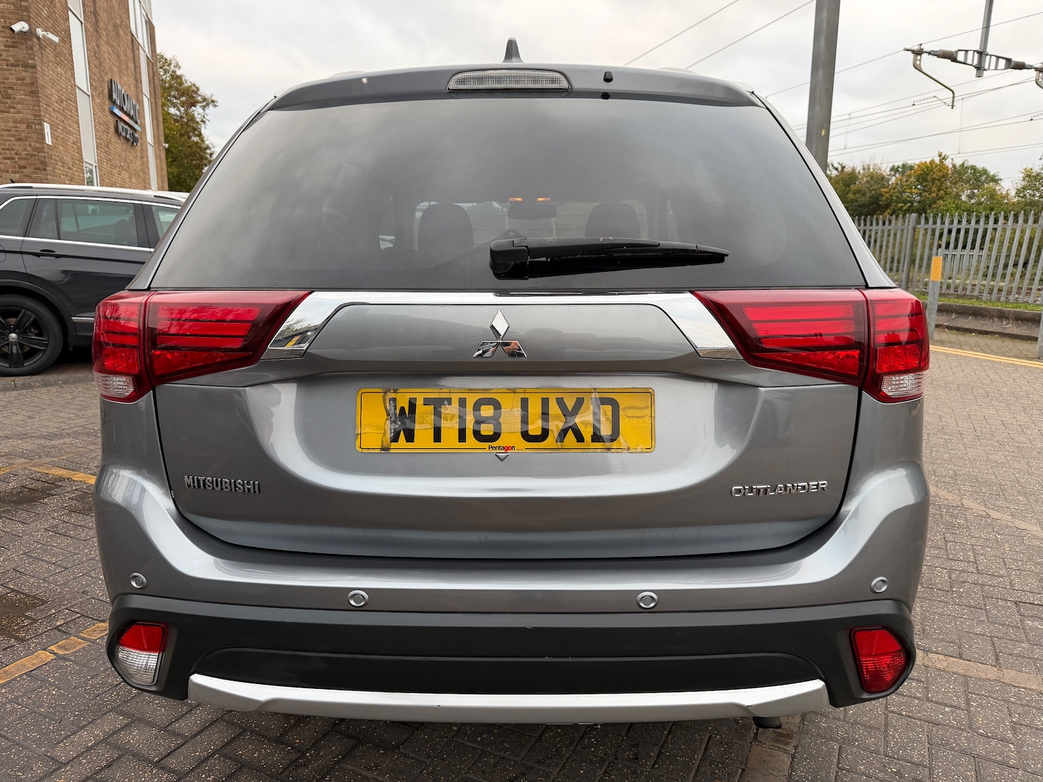 Used Mitsubishi Outlander 2018 for sale - 77872252: Photo 18