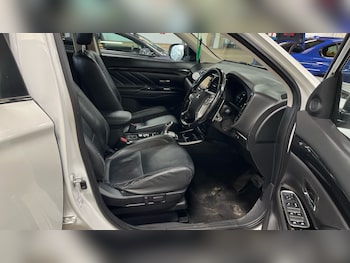 Used Mitsubishi Outlander 2017 for sale - 79156347: Photo