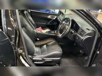 Used Lexus CT 2011 for sale - 79073360: Photo