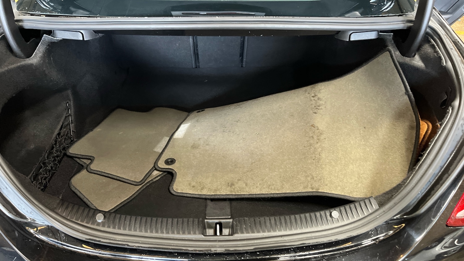 Used Mercedes-Benz C Class 2017 for sale - 78144150: Photo 8