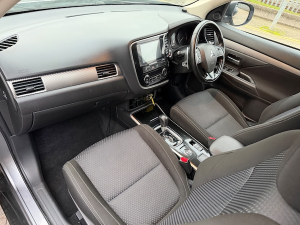 Used Mitsubishi Outlander 2018 for sale - 76273819: Photo 9