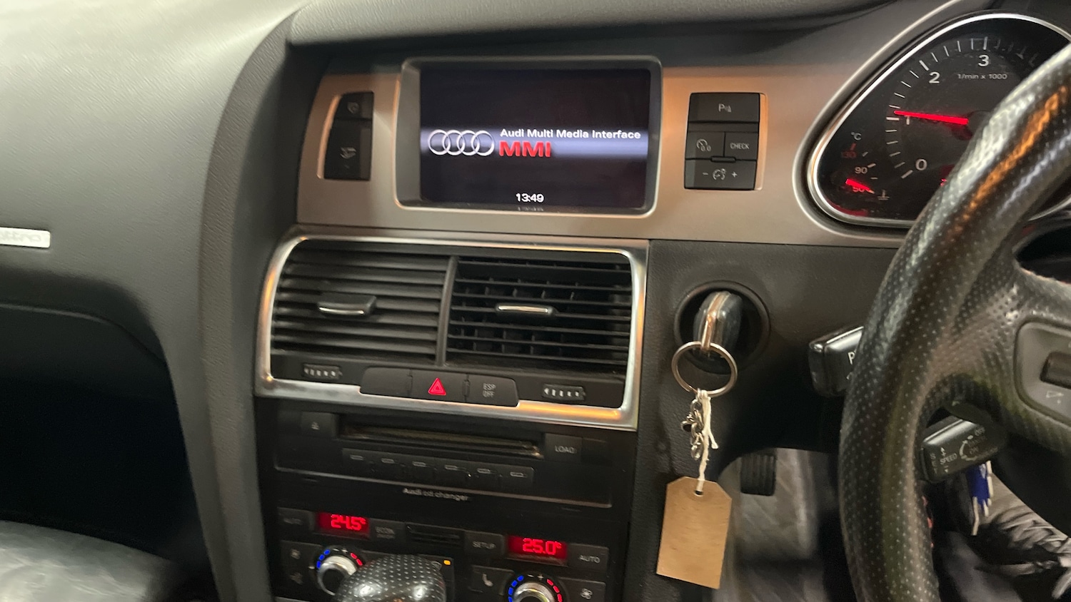 Used Audi Q7 2007 for sale - 77791732: Photo 8