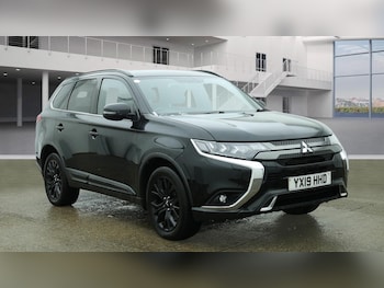 (19) - 2.0 MIVEC Black SUV 5dr Petrol CVT 4WD Euro 6 (s/s) (150 ps)