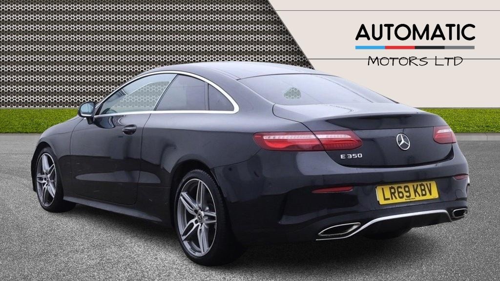 Used Mercedes-Benz E Class 2019 for sale - 77002044: Photo 2