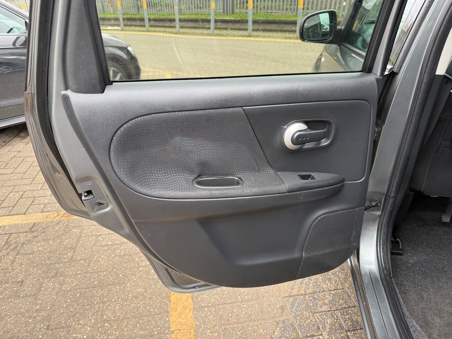 Used Nissan Note 2010 for sale - 77241498: Photo 52