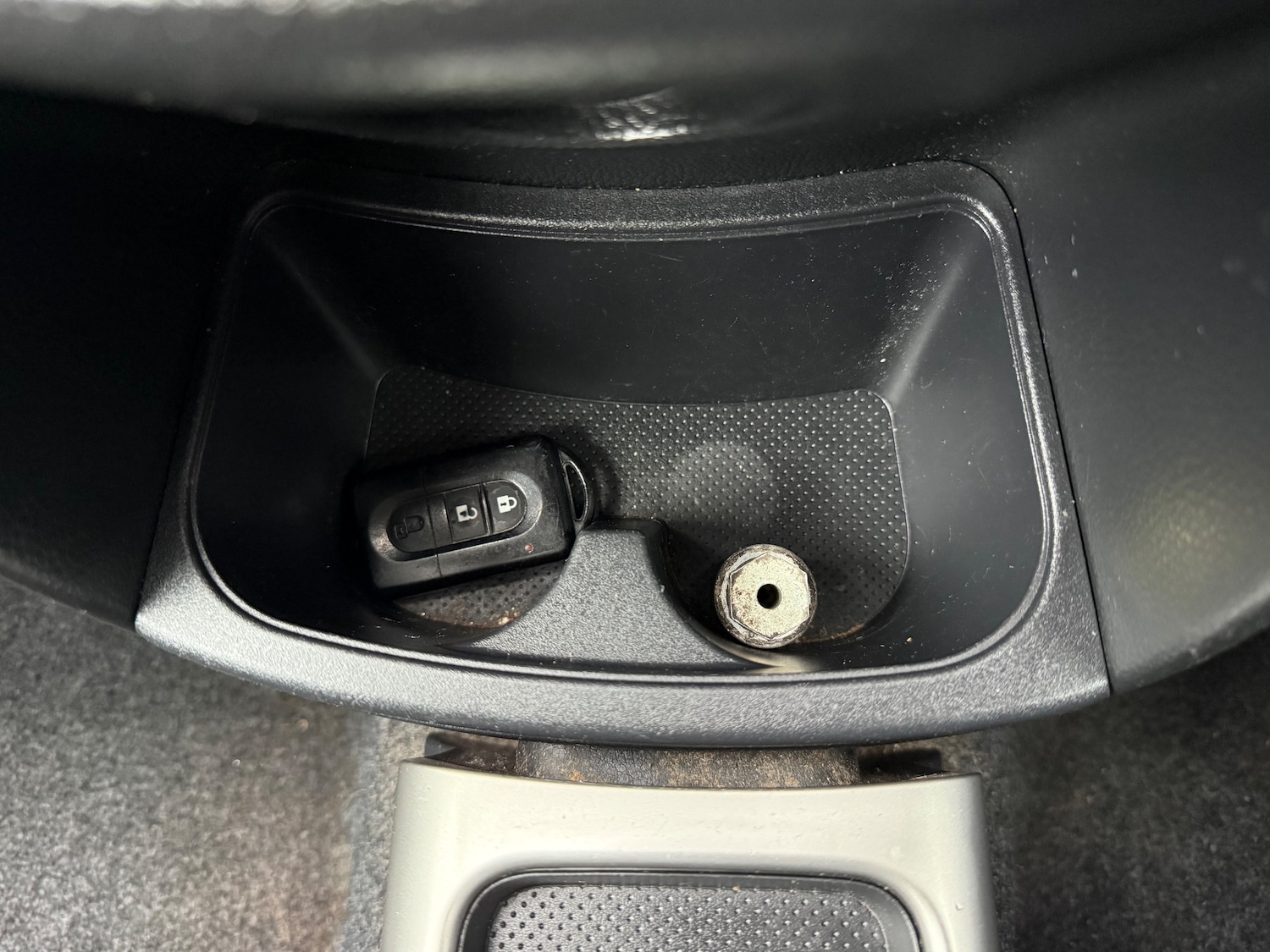 Used Nissan Note 2010 for sale - 77241498: Photo 61