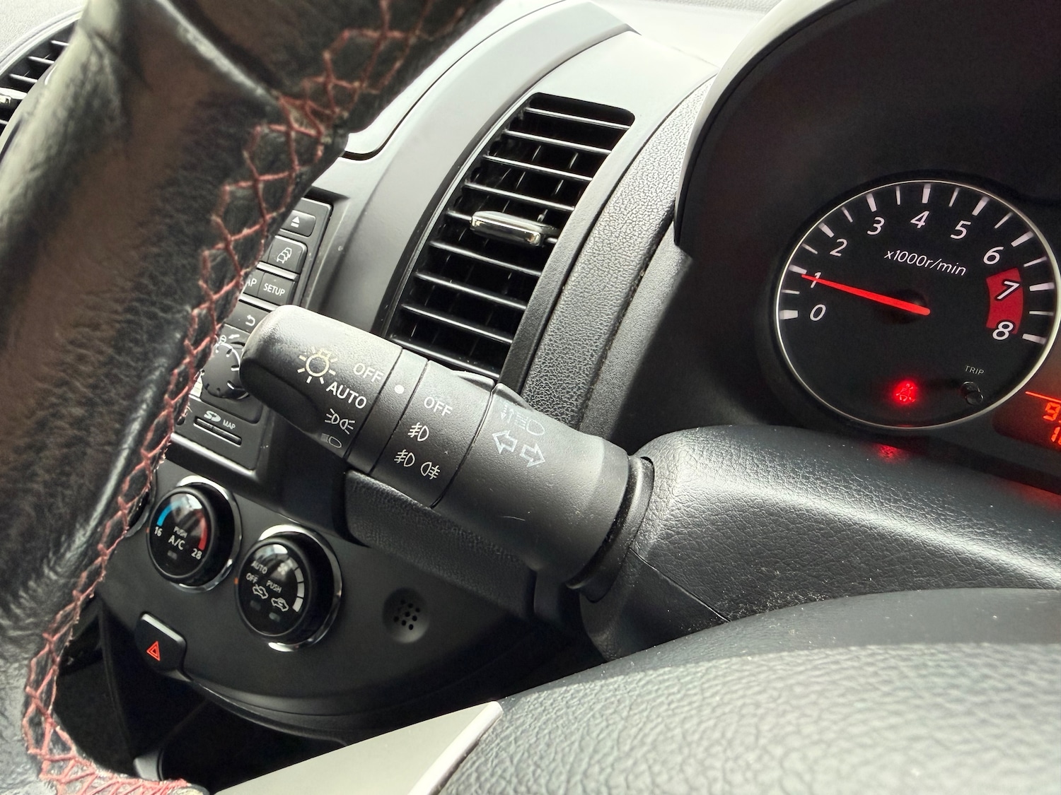 Used Nissan Note 2010 for sale - 77241498: Photo 63