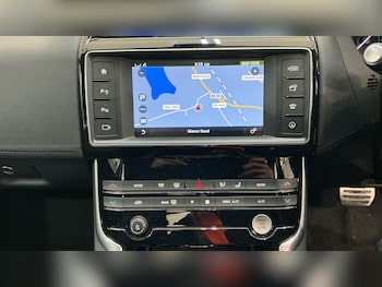 Used Jaguar XE 2017 for sale - 78484763: Photo