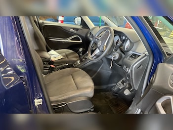 Used Vauxhall Zafira Tourer 2015 for sale - 75337808: Photo