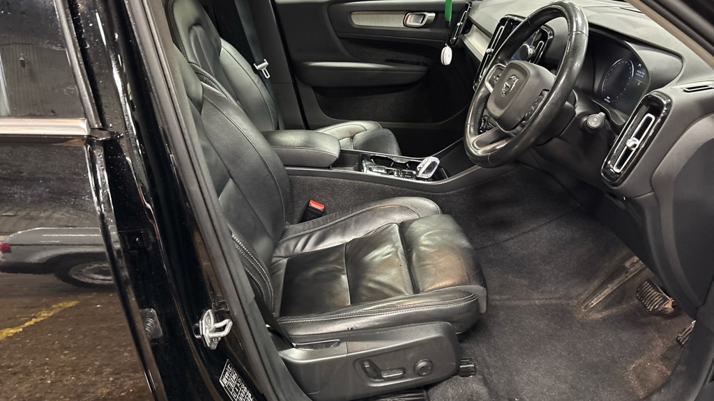 Used Volvo XC40 2021 for sale - 78039471: Photo 3