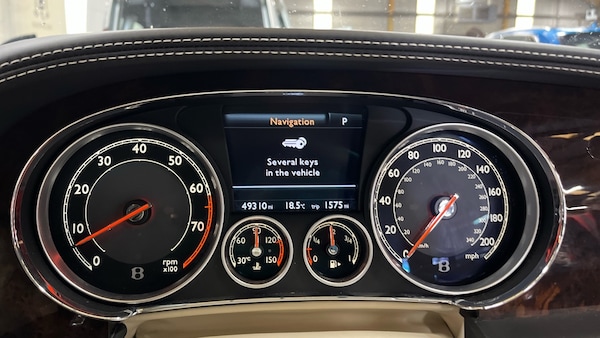 Used Bentley Continental 2015 for sale - 76317409: Photo 8