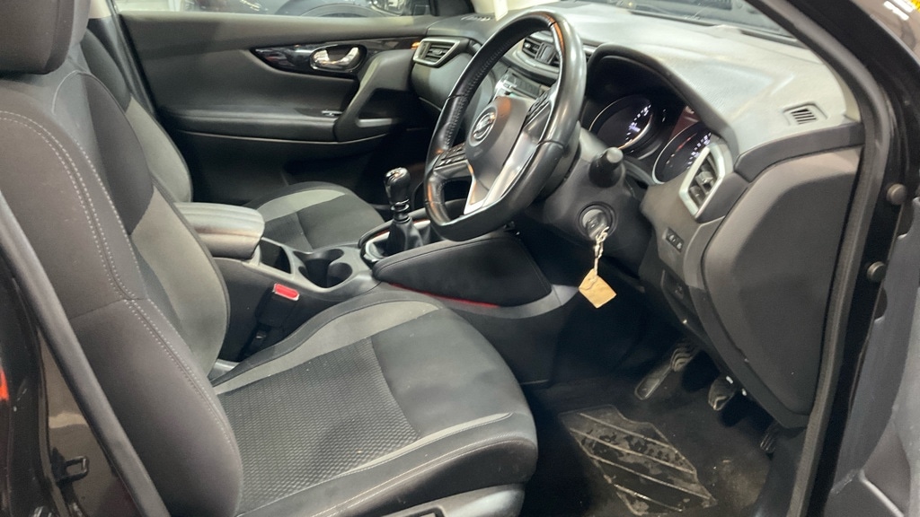 Used Nissan Qashqai 2018 for sale - 77002048: Photo 3