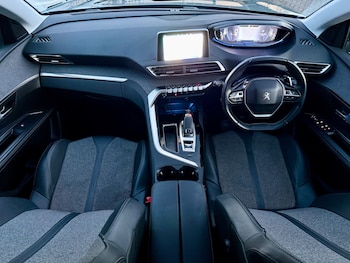 Used Peugeot 5008 2020 for sale - 76609383: Photo