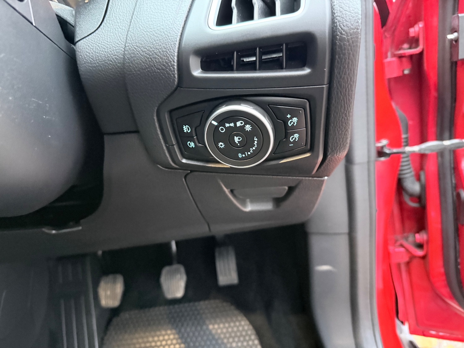 Used Ford Focus 2015 for sale - 77327253: Photo 47