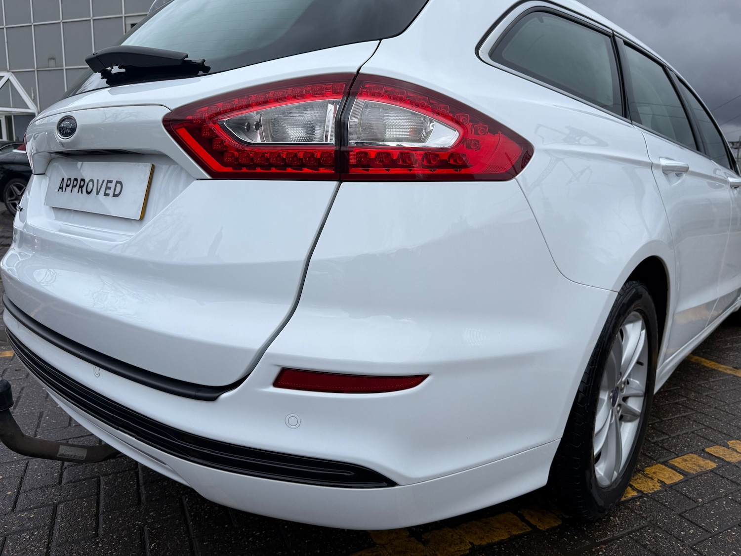Used Ford Mondeo 2015 for sale - 76670489: Photo 17