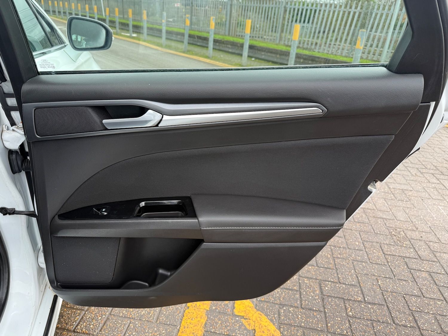 Used Ford Mondeo 2015 for sale - 76670489: Photo 33