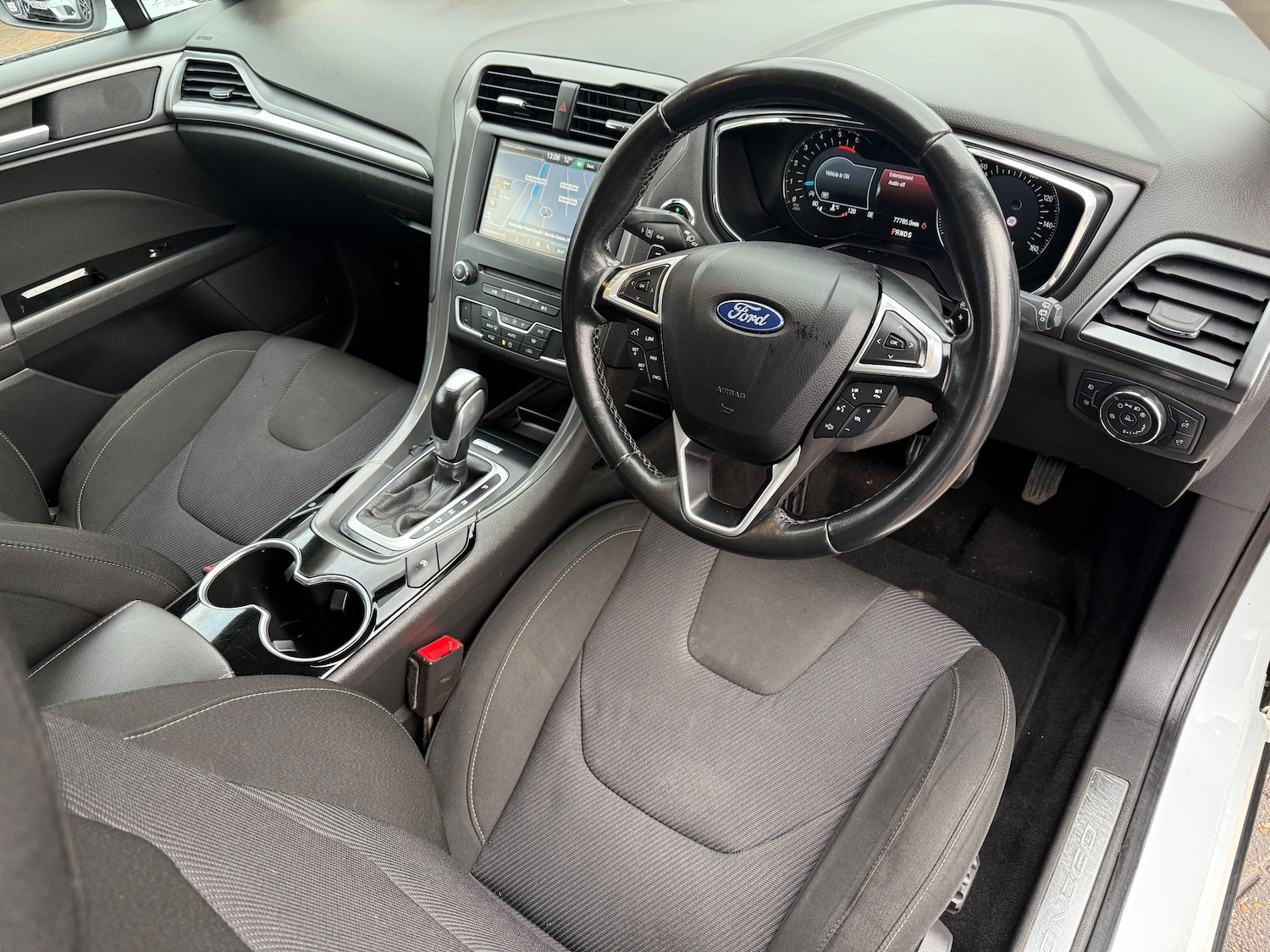 Used Ford Mondeo 2015 for sale - 76670489: Photo 35