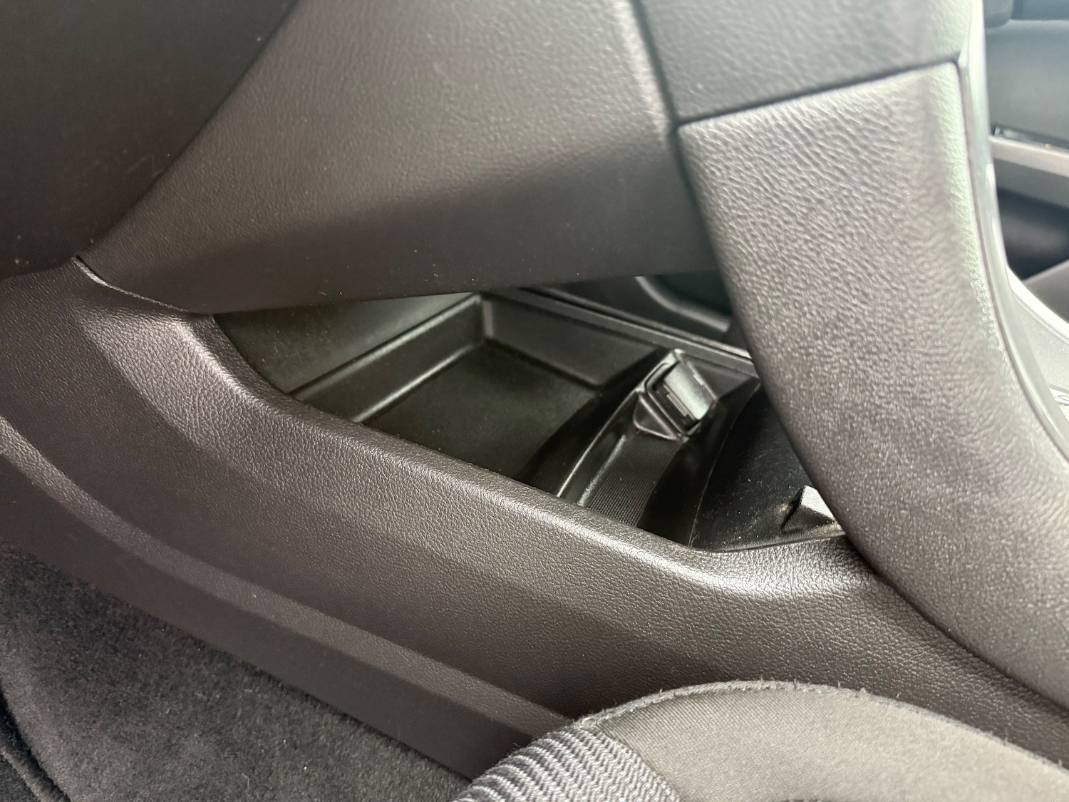 Used Ford Mondeo 2015 for sale - 76670489: Photo 49