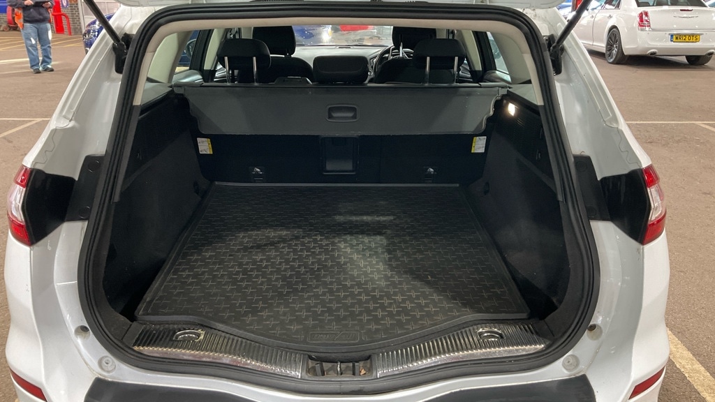 Used Ford Mondeo 2015 for sale - 76670489: Photo 9