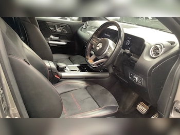 Used Mercedes-Benz GLA 2021 for sale - 75676895: Photo