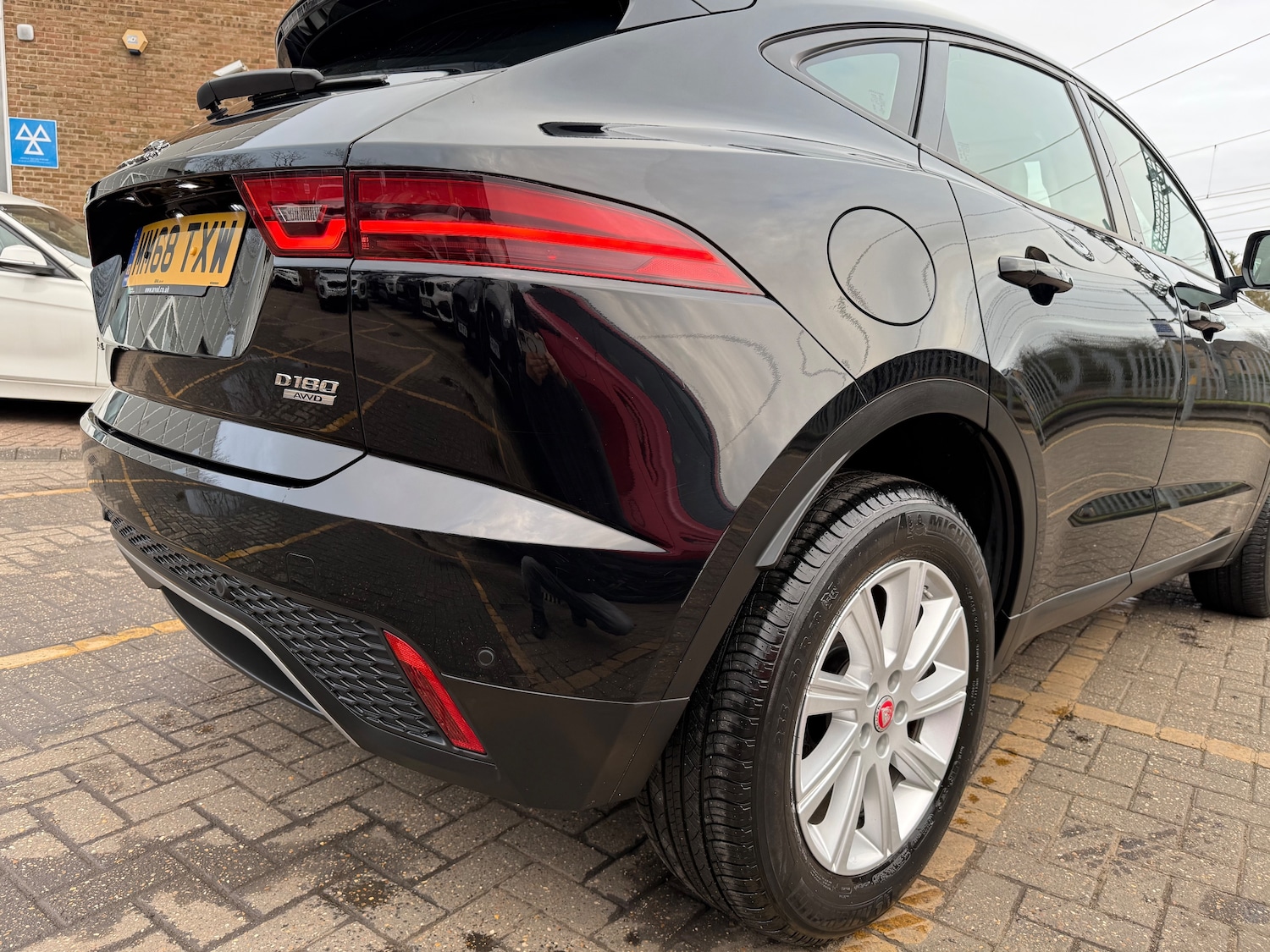 Used Jaguar E-Pace 2018 for sale - 77631363: Photo 18