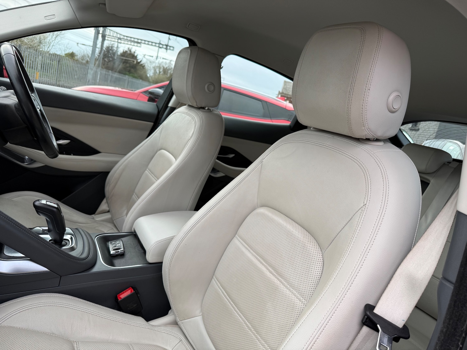 Used Jaguar E-Pace 2018 for sale - 77631363: Photo 26