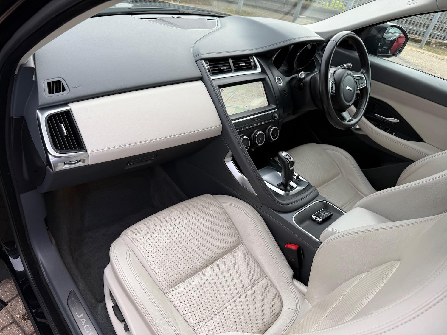 Used Jaguar E-Pace 2018 for sale - 77631363: Photo 27