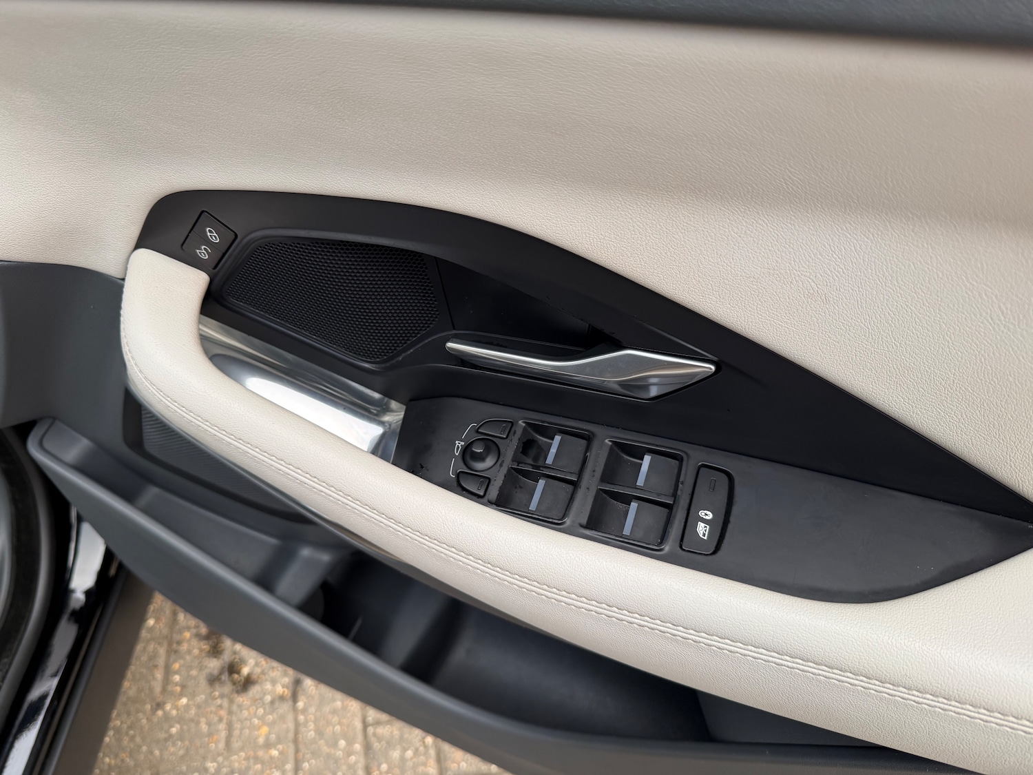 Used Jaguar E-Pace 2018 for sale - 77631363: Photo 33