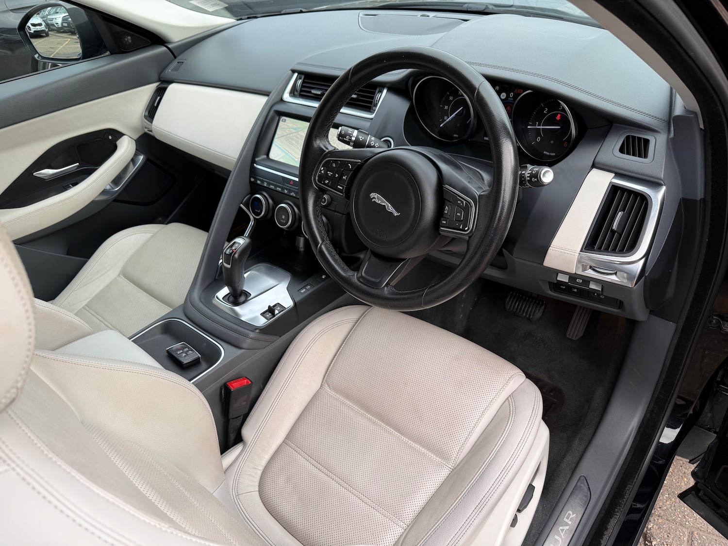 Used Jaguar E-Pace 2018 for sale - 77631363: Photo 34