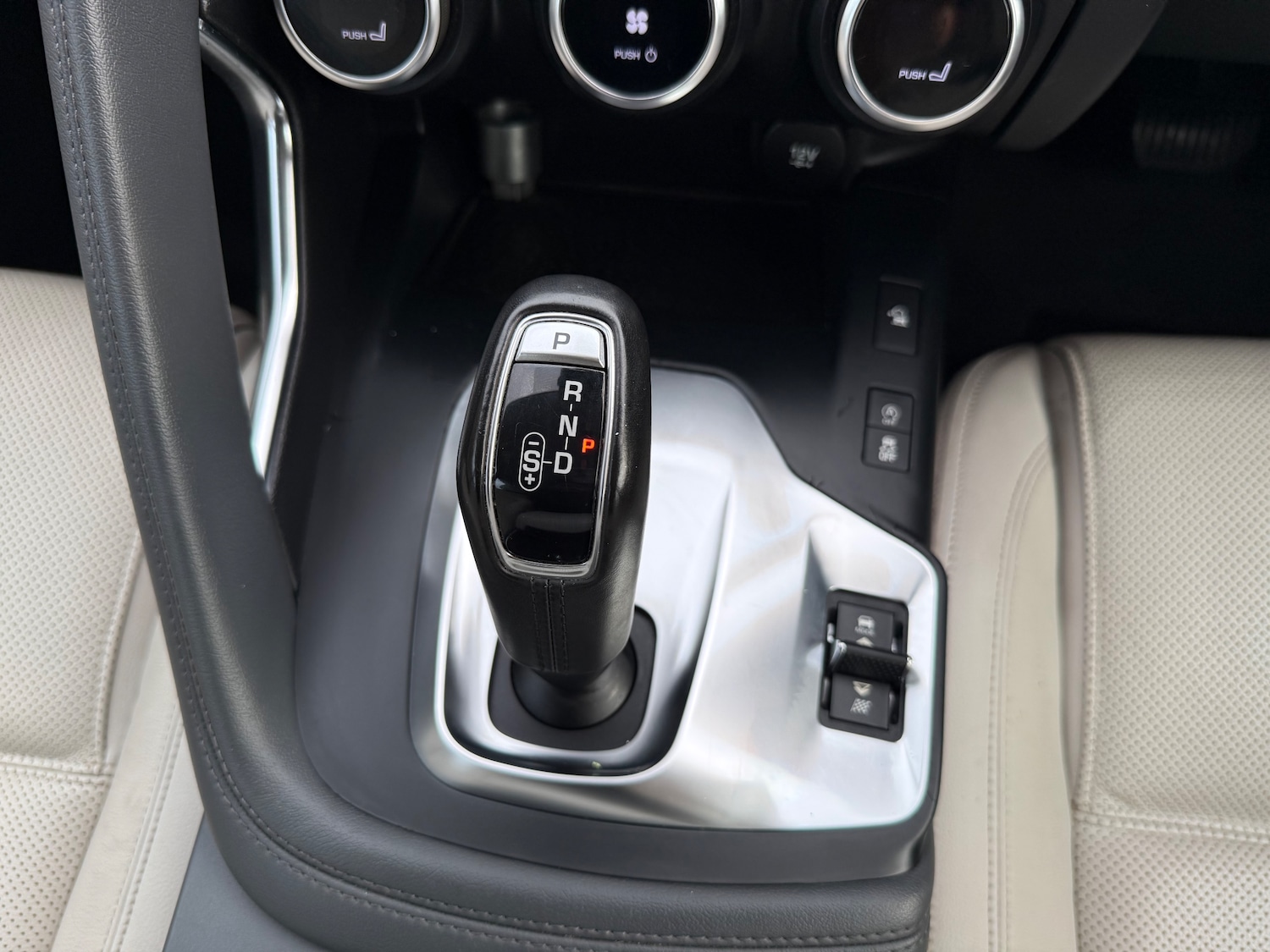 Used Jaguar E-Pace 2018 for sale - 77631363: Photo 43